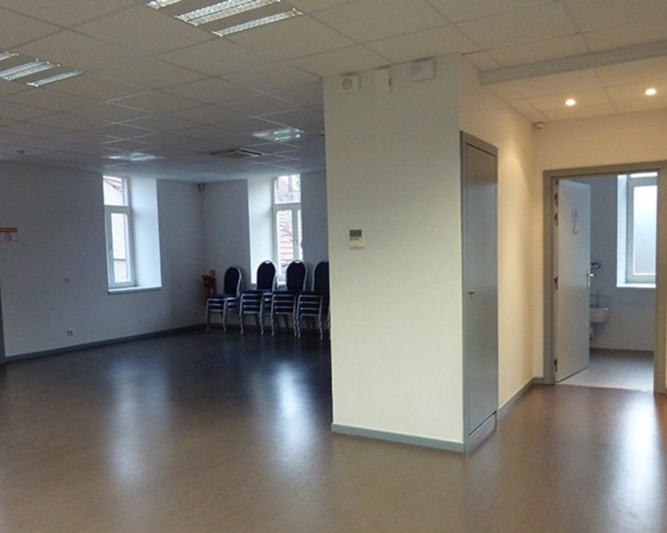 10 - Salle polyvalente des fêtes, de sport, salle de réunion - Mairie Etzling