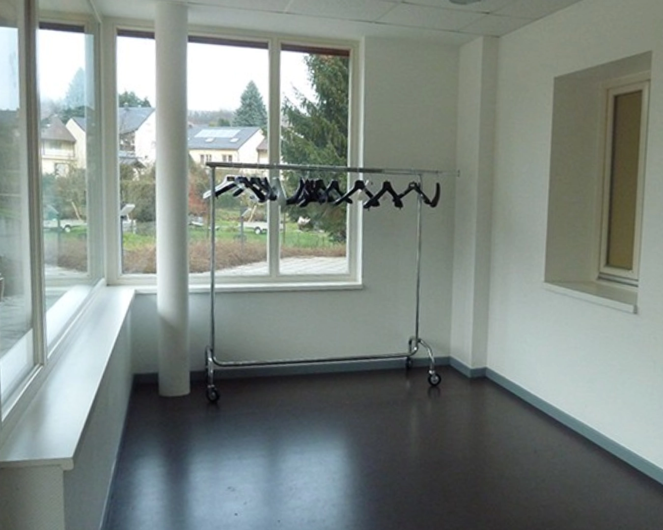 9 - Salle polyvalente des fêtes, de sport, salle de réunion - Mairie Etzling